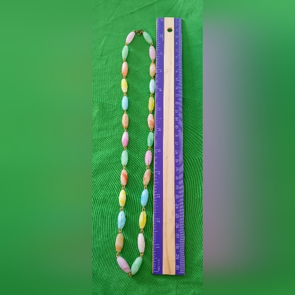 ๐ฒ๐ฌ'๐ ๐๐ฟ๐ฒ๐ป๐ฐ๐ต ๐ฃ๐ฎ๐๐๐ฒ๐น ๐๐๐ฐ๐ถ๐๐ฒ ๐๐ฒ๐ฎ๐ฑ๐ฒ๐ฑ ๐ก๐ฒ๐ฐ๐ธ๐น๐ฎ๐ฐ๐ฒ - Picture 4 of 7